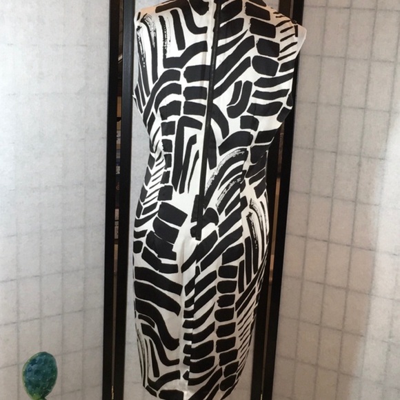 Kenneth Cole Dresses & Skirts - Kenneth Cole NY b/w dress